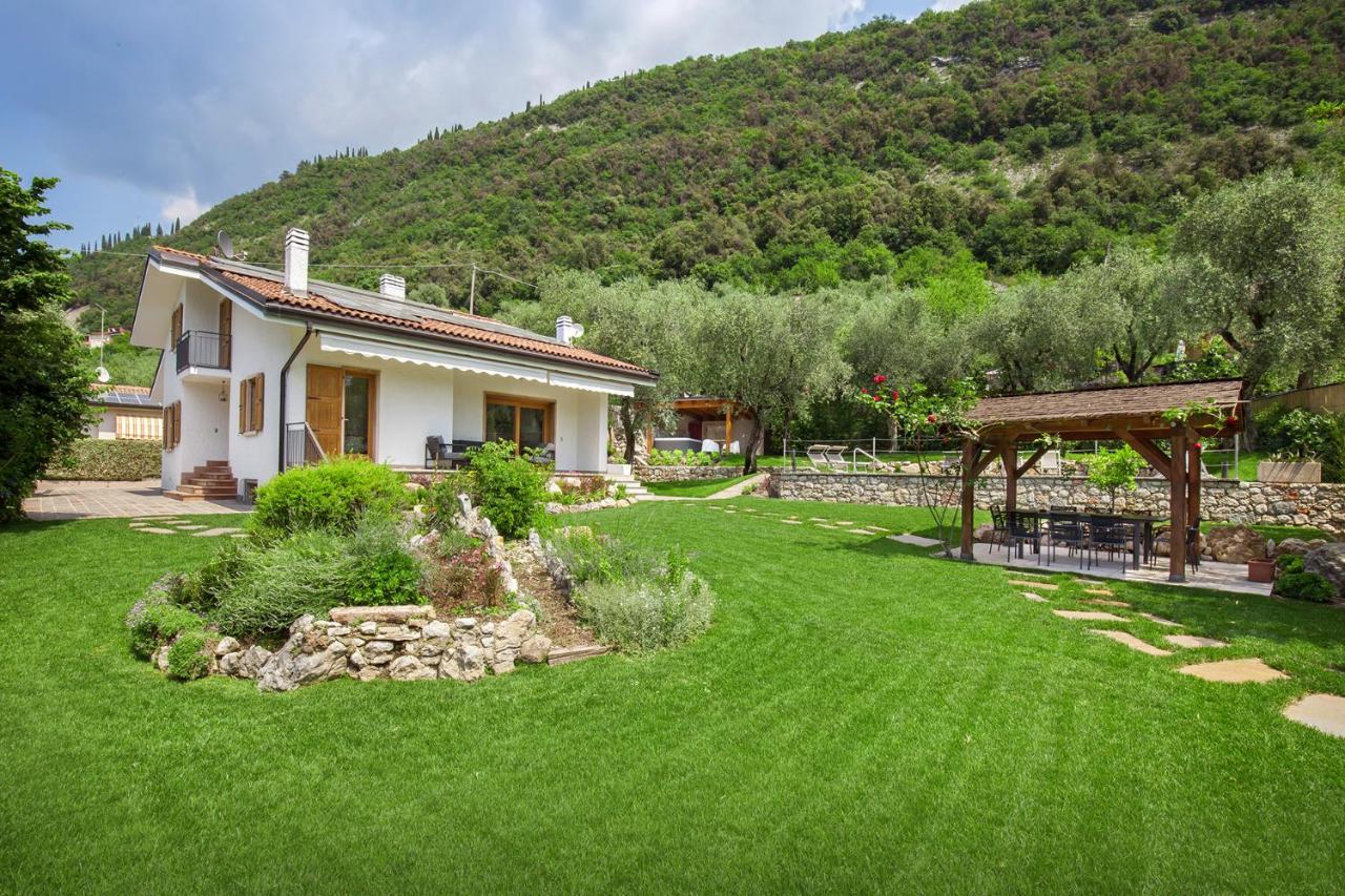 Villa Fani-Wellness & Relax Мальчезине Экстерьер фото